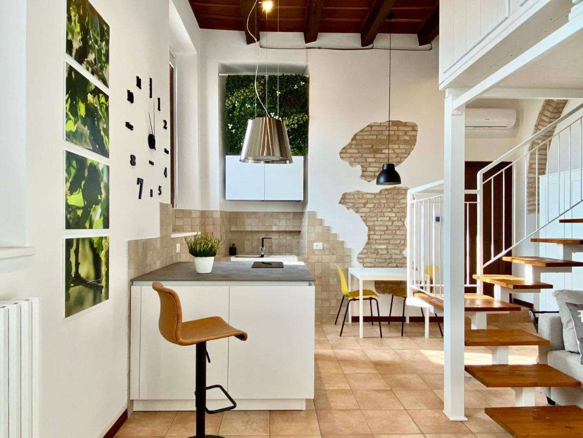 Il Barchio Loft In Un Palazzo Di Fine 800 A Jesi Apartment Exterior photo