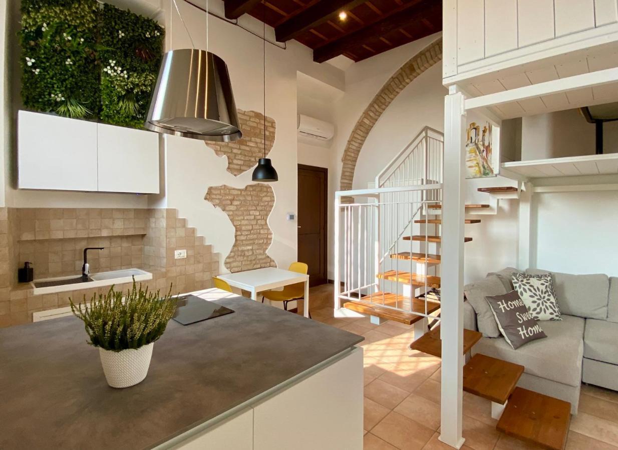 Il Barchio Loft In Un Palazzo Di Fine 800 A Jesi Apartment Exterior photo