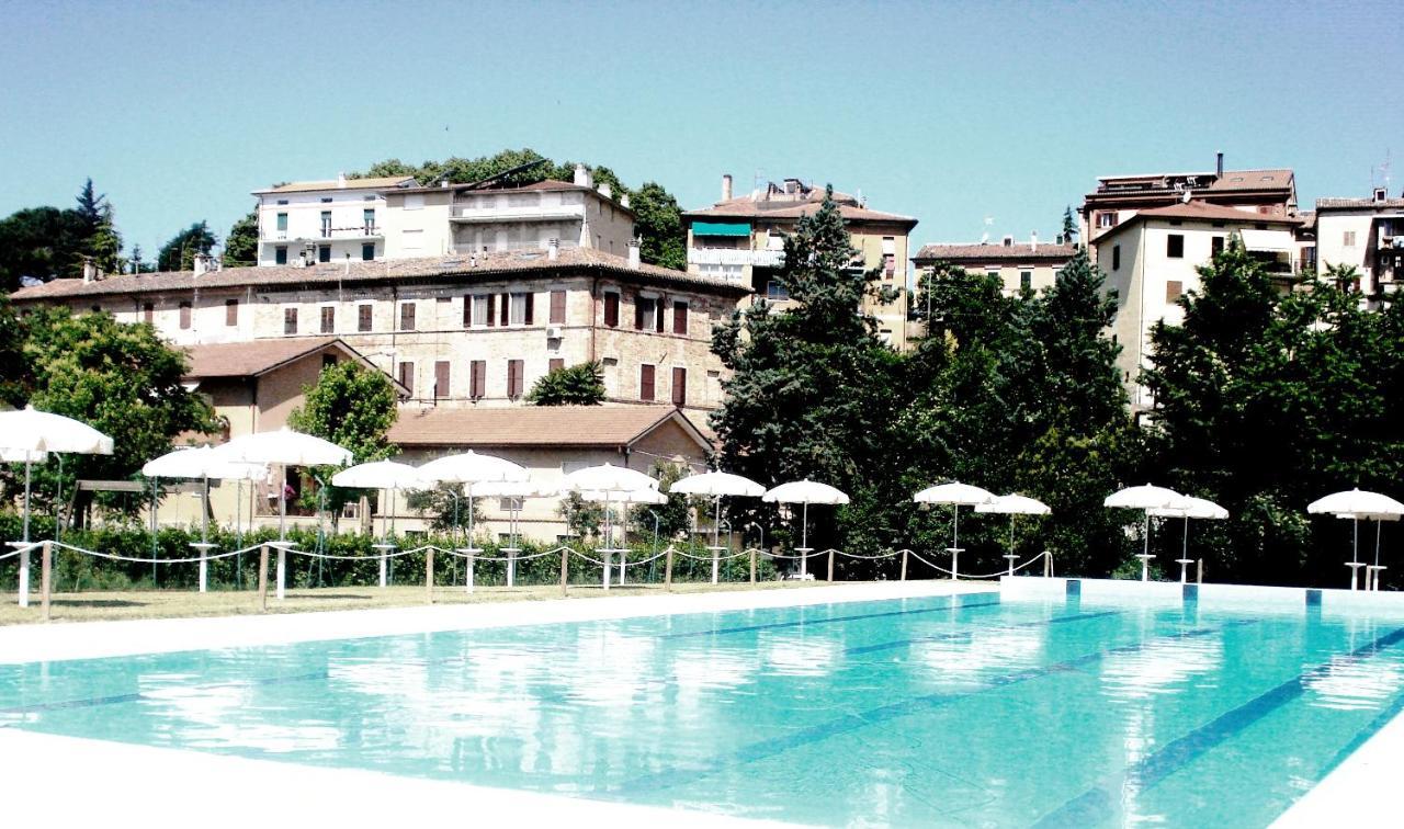 Il Barchio Loft In Un Palazzo Di Fine 800 A Jesi Apartment Exterior photo